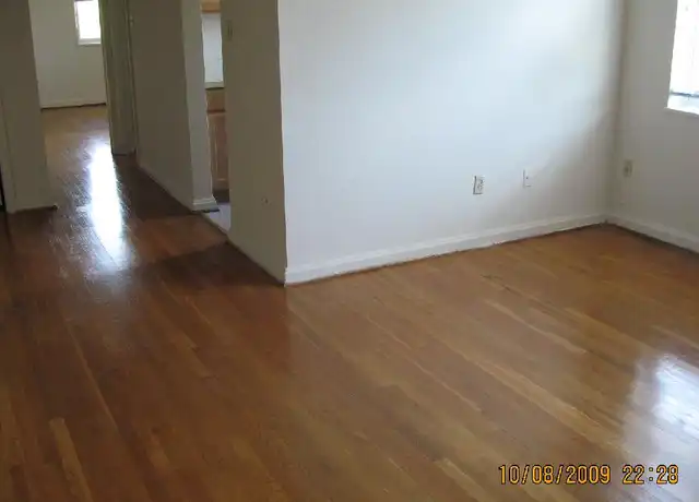 Property at 540 N Thomas St Unit 11, Arlington, VA, 22203, 1 bed, 1 bath, [object Object]