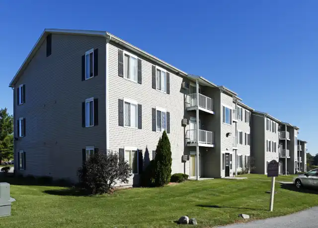 Property at 100 Raleigh Ct, Columbia City, IN, 46725, 2 beds, 1 bath, [object Object]