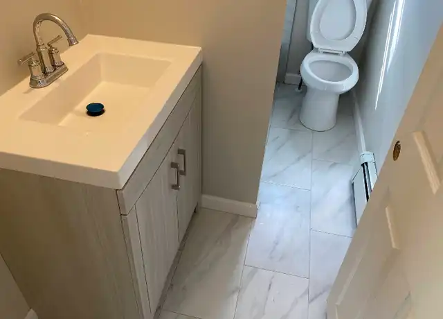 Property at 86 Lonsdale Ave Unit 2, Pawtucket, RI, 02860, 3 beds, 1 bath, [object Object]