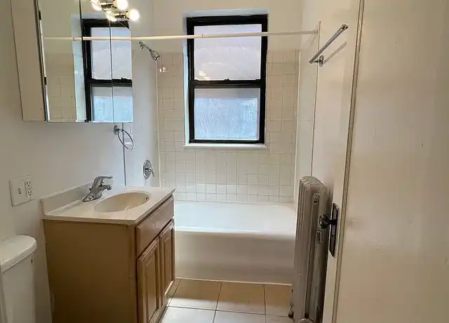 Property at 2129 Ridge Ave, Evanston, IL, 60201, 2 beds, 1 bath, [object Object]