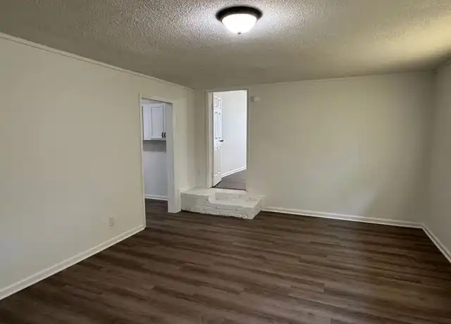 Property at 808 Mohawk Ave, Memphis, TN, 38109, 4 beds, 1 bath, [object Object]