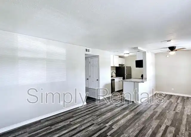 Property at 403 Main St E, Mount Vernon, TX, 75457, 2 beds, 1 bath, [object Object]