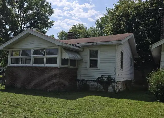 Property at 1363 E Johns Ave, Decatur, IL, 62521, 2 beds, 1 bath, [object Object]