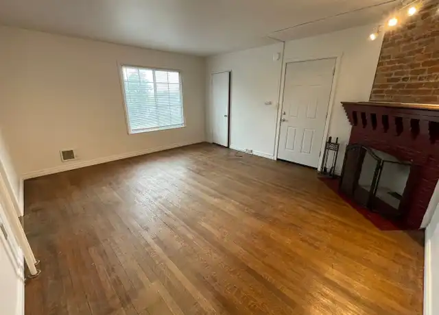 Property at 901 S Lincoln St Apt 2, Spokane, WA, 99204, 0 beds, 1 bath, [object Object]