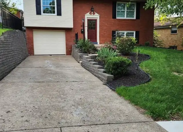 Property at 805 Bethany Dr, Pittsburgh, PA, 15243, 4 beds, 2.5 baths, [object Object]