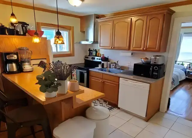 Property at 23 Andrew St, Cambridge, MA, 02139, 2 beds, 1 bath, [object Object]