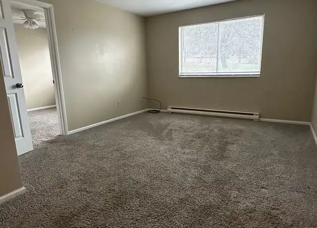 Property at 800 Westwood Ct, Fairmont, WV, 26554, 1 bed, 1 bath, [object Object]