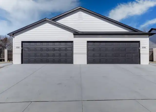 Property at 1719 E Watervale Ct, Derby, KS, 67037, 3 beds, 2 baths, [object Object]