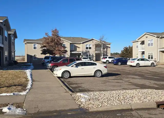 Property at 1440 Cemetery Rd Apt 103, River Falls, WI, 54022, 3 beds, 1 bath, [object Object]