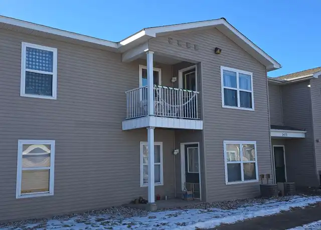 Property at 1440 Cemetery Rd Apt 103, River Falls, WI, 54022, 3 beds, 1 bath, [object Object]