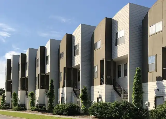 Property at 4114 McKinney St, Houston, TX, 77023, 3 beds, 3.5 baths, [object Object]