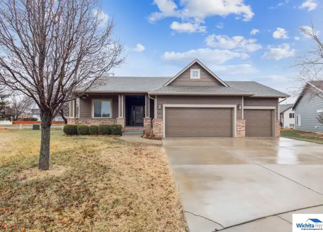 Property at 941 W Threewood Ct, Andover, KS, 67002, 4 beds, 3 baths, [object Object]