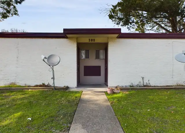 Property at 308 Ehlinger Dr, Bryan, TX, 77801, 0 beds, 1 bath, [object Object]