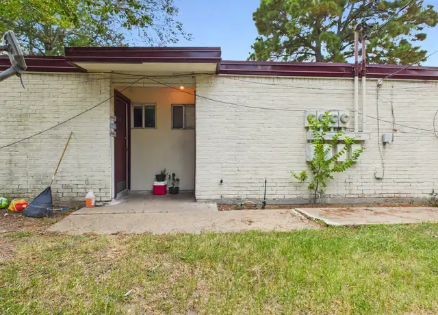 Property at 308 Ehlinger Dr, Bryan, TX, 77801, 1 bed, 1 bath, [object Object]