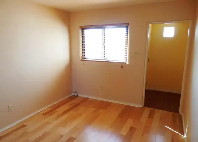 Property at 2409 Iris Rd NW, Albuquerque, NM, 87104, 1 bed, 1 bath, [object Object]