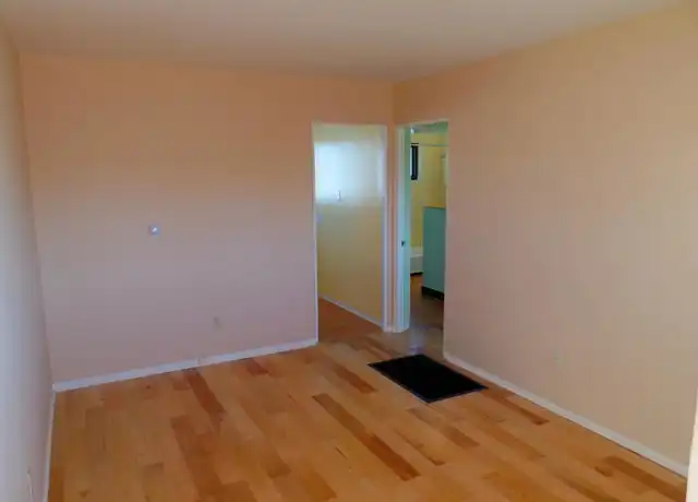 Property at 2409 Iris Rd NW, Albuquerque, NM, 87104, 1 bed, 1 bath, [object Object]