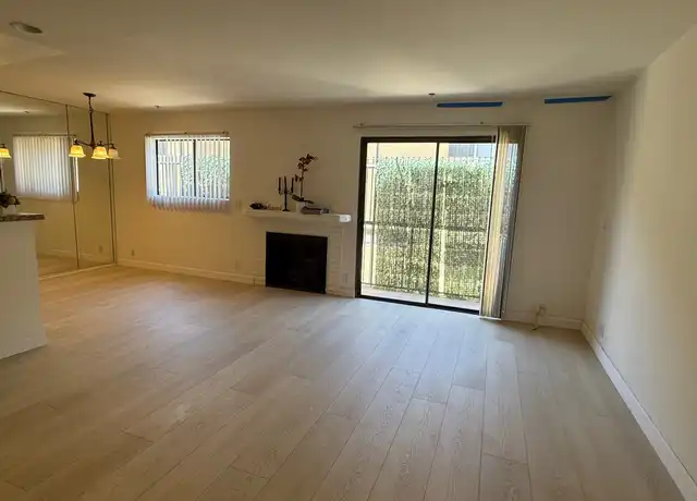 Property at 4322 Matilija Ave Unit 7, Sherman Oaks, CA, 91423, 2 beds, 3 baths, [object Object]