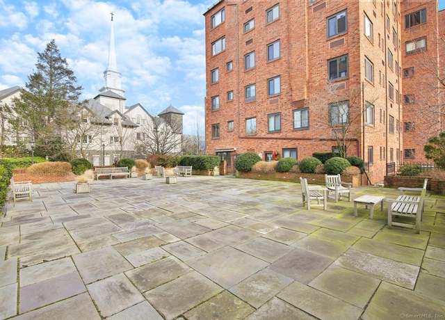 Photo of 15 Lafayette Ct Unit 1B, Greenwich, CT 06830
