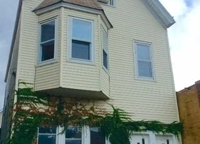 Property at 3114 N Clybourn Ave Unit 2R, Chicago, IL, 60618, 3 beds, 2 baths, [object Object]