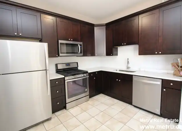 Property at 5439 N Broadway #3, Chicago, IL, 60640, 3 beds, 2 baths, [object Object]