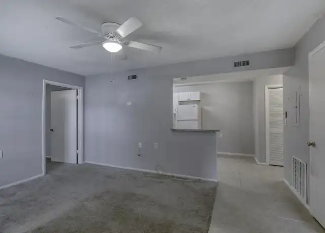 Property at 1600 Big Tree Rd Unit L4, South Daytona, FL, 32119, 2 beds, 2 baths, [object Object]