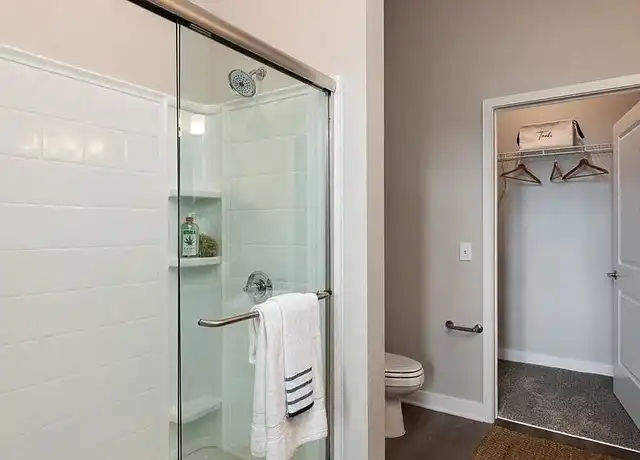 Property at Azure Apartments - 19700 E 39th Pl, Independence, MO, 64057, 1-2 bed, 1-2 bath, [object Object]