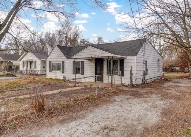 Property at 1213 N Brown Ave, Springfield, MO, 65802, 4 beds, 1 bath, [object Object]