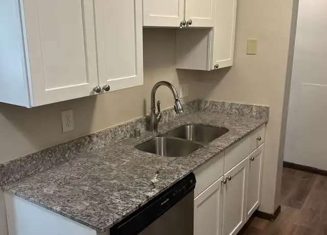 Property at 3720 W 32nd St Unit 101, Minneapolis, MN, 55416, 1 bed, 1 bath, [object Object]