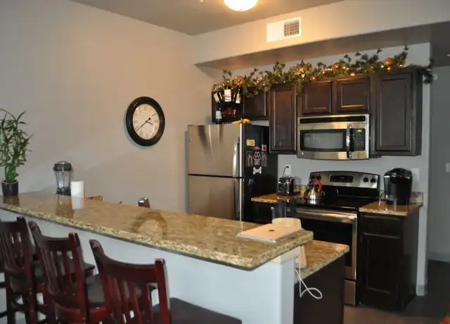 Property at 146 S Van Buren St #404, Iowa City, IA, 52240, 1 bed, 1 bath, [object Object]