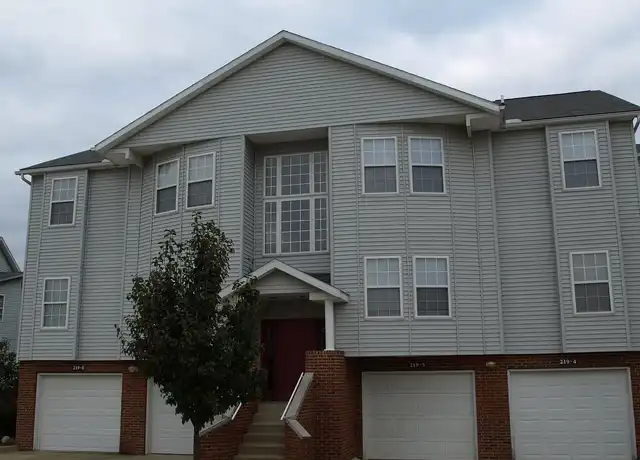 Property at Hidden Hills - 223 W Portage Trl, Cuyahoga Falls, OH, 44223, 2 beds, 2 baths, [object Object]