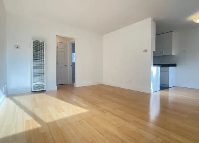 Property at 152 Lincoln Ave Unit 10, Redwood City, CA, 94061, 1 bed, 1 bath, [object Object]