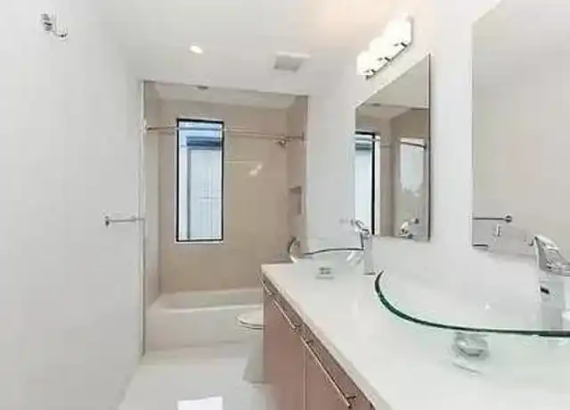 Property at 196 SE 4th Ter, Pompano Beach, FL, 33060, 3 beds, 3 baths, [object Object]
