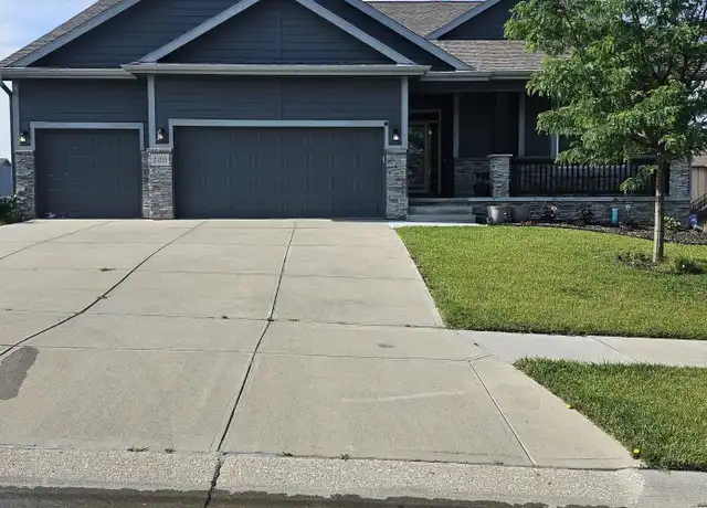 Property at 11513 Grissom St, Papillion, NE, 68046, 4 beds, 1 bath, [object Object]