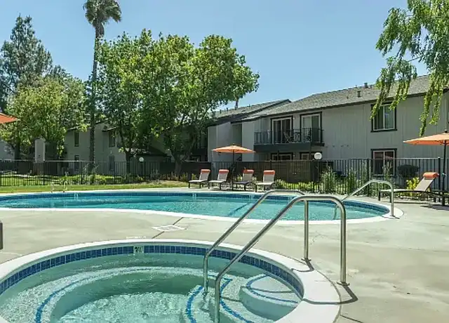 Property at El Macero Apartments - 4735 Cowell Blvd, Davis, CA, 95618, 1 bed, 1 bath, [object Object]