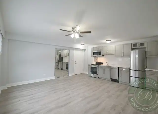 Property at 7710 N Sheridan Rd #103, Chicago, IL, 60626, 1 bed, 1 bath, [object Object]