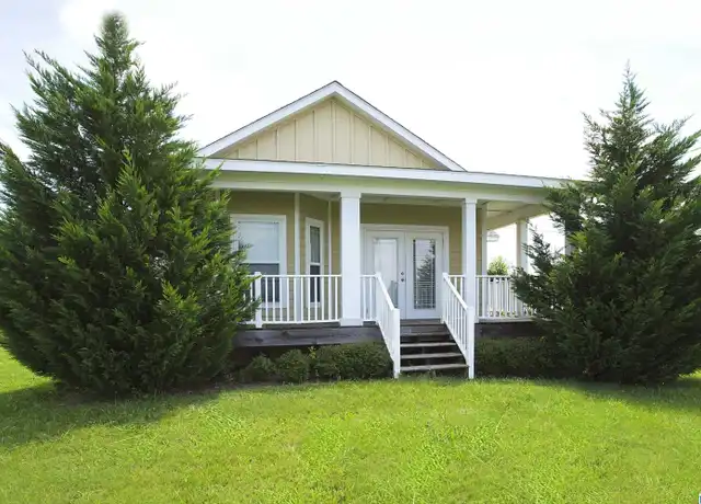 Property at 501 7th Ave, Pleasant Grove, AL, 35127, 3 beds, 2 baths, [object Object]