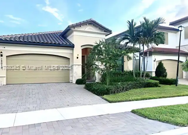 Property at 12070 N Baypoint Cir, Parkland, FL, 33076, 3 beds, 2 baths, [object Object]