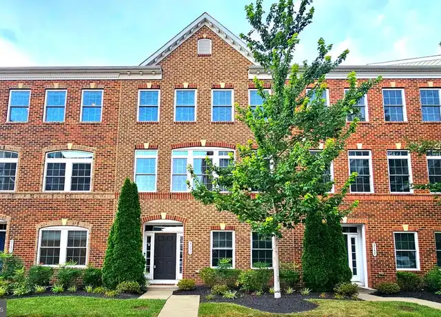Property at 3155 John Glenn St, Herndon, VA, 20171, 3 beds, 3 baths, [object Object]