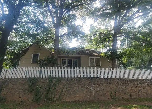 Property at 2530 Ivy Ave Unit 2530, Winston-Salem, NC, 27105, 2 beds, 1 bath, [object Object]
