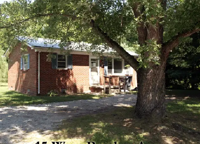 Property at 15 W Borden St, Cookeville, TN, 38501, 2 beds, 1 bath, [object Object]