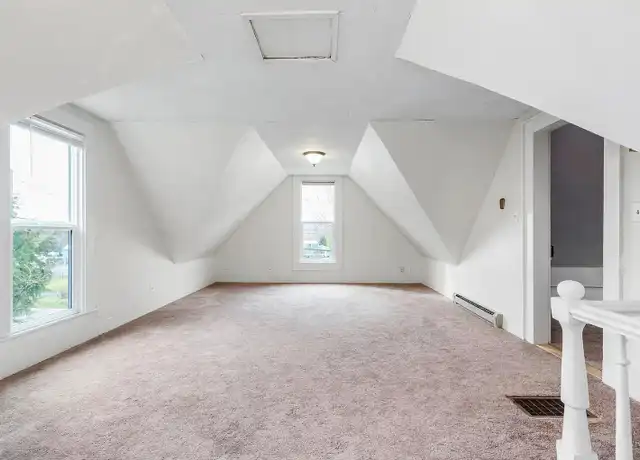 Property at 1820 2nd St, Snohomish, WA, 98290, 4 beds, 1 bath, [object Object]