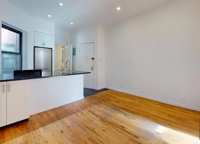 Property at 335 E 92nd St Unit 5D, New York, NY, 10128, 1 bed, 1 bath, [object Object]