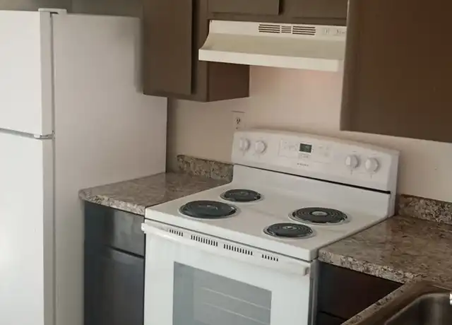 Property at 1360 E Drexel Rd Unit CH1360-406, Tucson, AZ, 85706, 2 beds, 1 bath, [object Object]