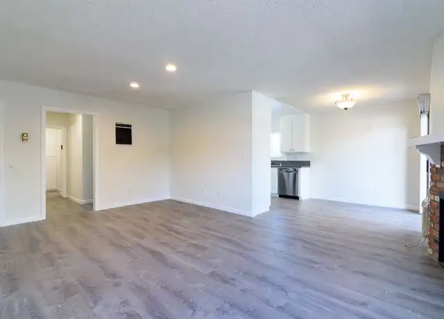 Property at 3763 S Bentley Ave Unit 102, Los Angeles, CA, 90034, 2 beds, 2 baths, [object Object]