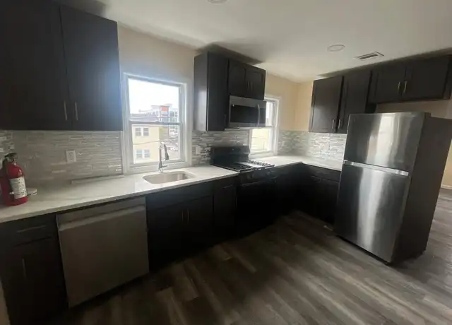 Property at 287 Orange St Apt 3, Newark, NJ, 07103, 2 beds, 1 bath, [object Object]