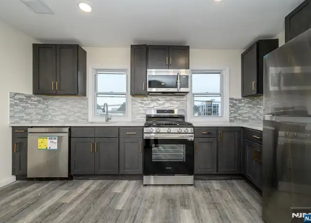 Property at 287 Orange St Apt 3, Newark, NJ, 07103, 2 beds, 1 bath, [object Object]