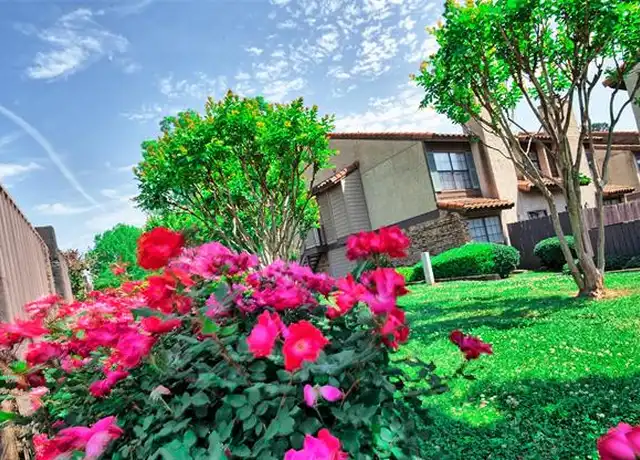 Property at 3100 Fairfield Ave Unit 10B, Shreveport, LA, 71104, 2 beds, 1.5 baths, [object Object]