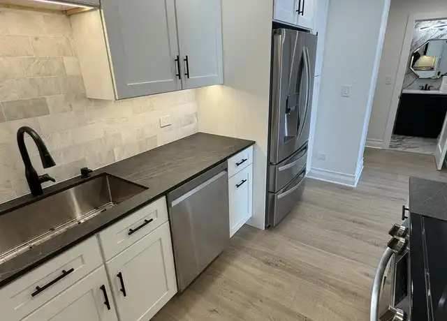 Property at 860 E Old Willow Rd #142, Prospect Heights, IL, 60070, 1 bed, 1 bath, [object Object]
