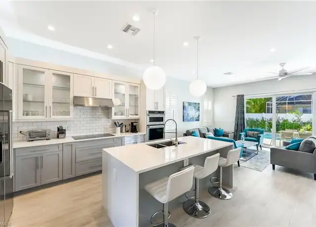 Property at 596 111th Ave N, Naples, FL, 34108, 4 beds, 4.5 baths, [object Object]
