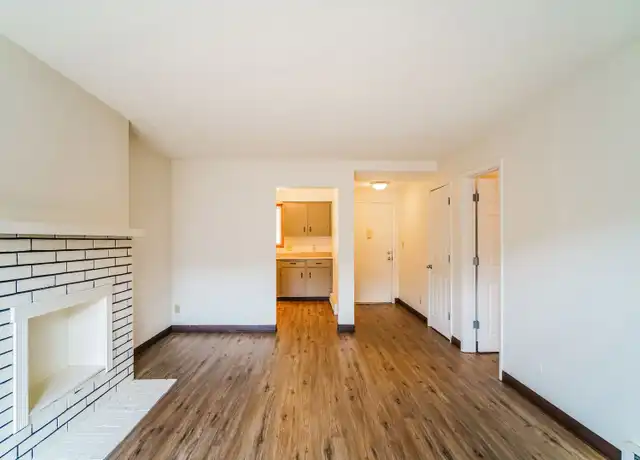 Property at 807 Liberty St SE Unit 887, Salem, OR, 97302, 1 bed, 1 bath, [object Object]
